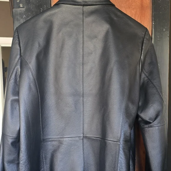 Ladies Leather Blazer - Picture 2 of 6